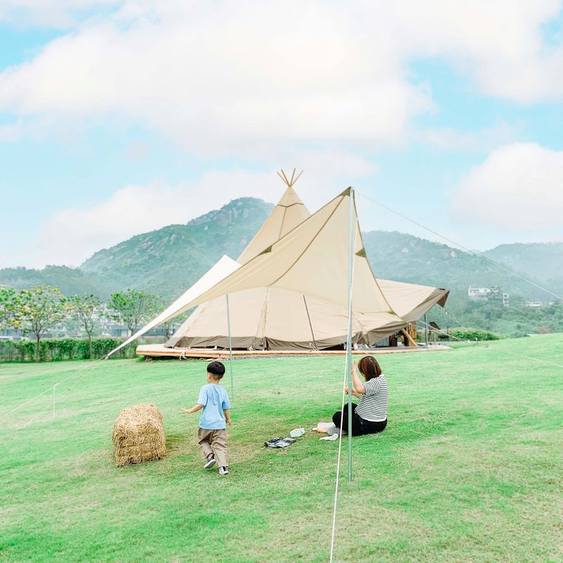 Party tent